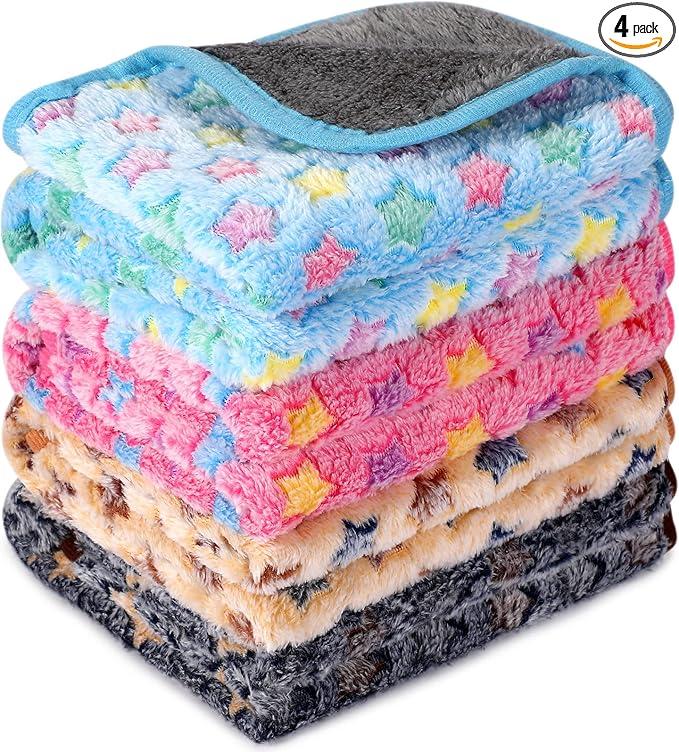 Reginary 4 Pcs Waterproof Guinea Pig Blankets Washable Small Animal Fleece Bedding Guinea Pig Cage Liners Reusable Training Pads Pet Pee Pad Sleep Mat for Hamster(Star Pattern,24 x 16 Inch)