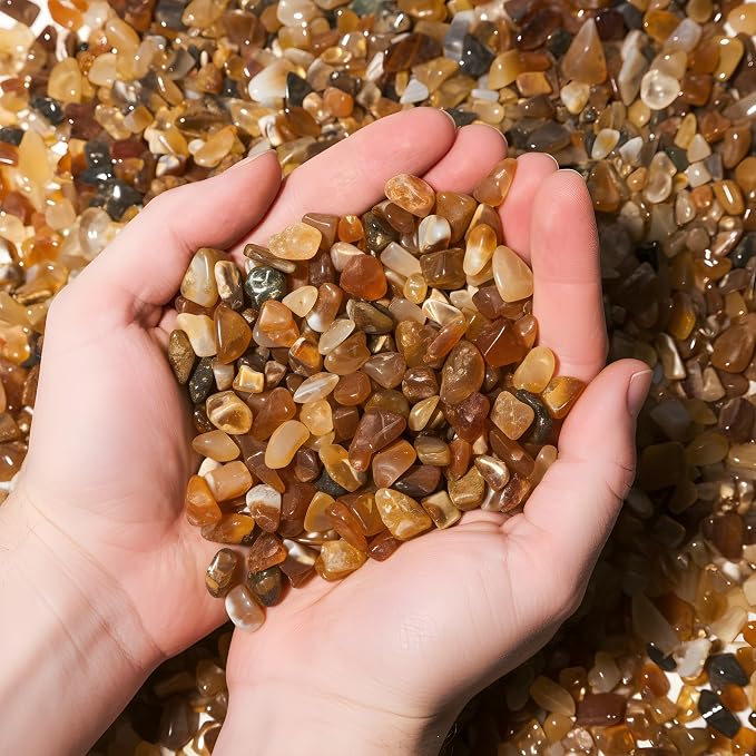 Carnelian Agate Crystal Chips 2lbs 2000+pcs Natural Aquarium Gravel Rocks Polished Crushed Stone Pieces Fish Tank Pebbles Vase Filler Irregular Shaped Tumbled Gemstone for Indoor Decor