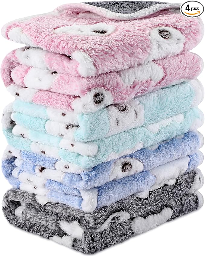 Reginary 4 Pcs Waterproof Guinea Pig Blankets Washable Small Animal Fleece Bedding Guinea Pig Cage Liners Reusable Training Pads Pet Pee Pad Sleep Mat for Hamster(Bear Pattern,24 x 16 Inch)