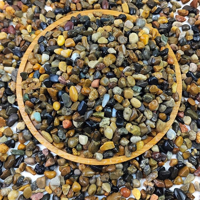 FANTIAN 10 lbs Pea Gravel for Landscaping,1/4 Inch Aquarium Gravel. Decorative River Rocks for Fish Tank Succulent Vase Cactus Bonsai Plant Soil Cover and Outdoor Landscaping Rocks