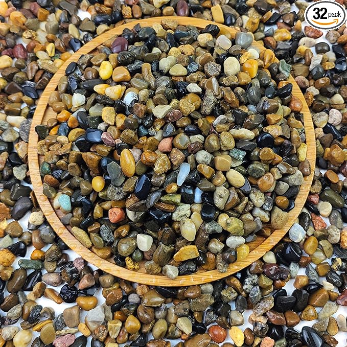 FANTIAN 2 lbs Aquarium Gravel, 1/4 inch Pea Gravel for Fish Tank, Decorative Pebbles River Rocks for Plants Succulent Vase Indoor Water Fountains and Outdoor Landscaping