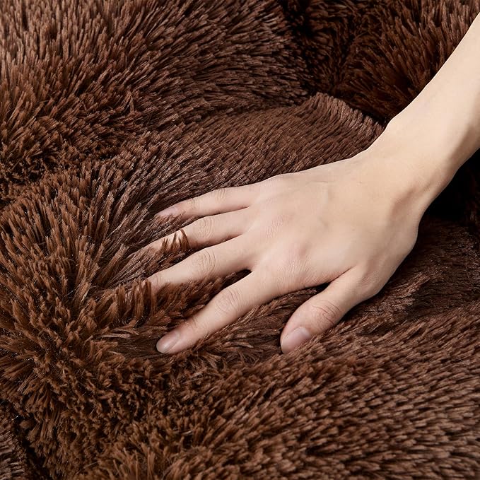 EHEYCIGA Fluffy Dog Crate Bed for Small Dogs, Plush Faux Fur Crate Pad, Calming Anti Anxiety Small Dog Bed, Washable Soft Warm Mat with Non-Slip Bottom, Coffee