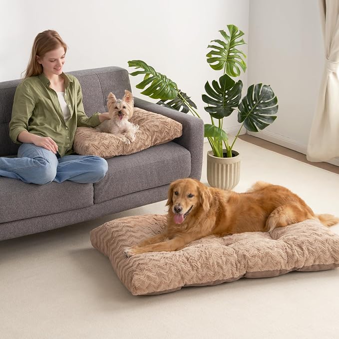 EHEYCIGA Washable XL Dog Bed for Crate 41x27 Inch, Kennel Pad for Extra Large Dogs Up to 65 lbs, Plush and Comfy Pet Sleeping Mat, Camel