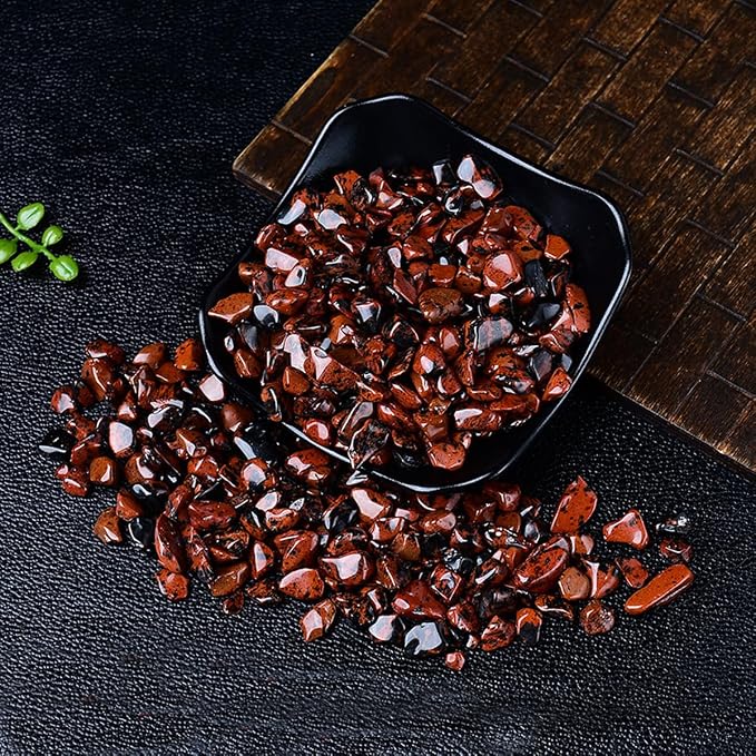 Erliway 100g Natural Red Obsidian Crystal Chips 7-9mm Tumbled Stones | Small Crushed Crystal Stone, Polished Crystals Chips for Fish Tank, Healing Tumbled Rocks for Reiki Jewelry Making Home Décor