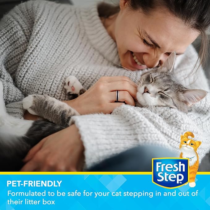 Fresh Step Cat Litter Box Odor Eliminating Spray, Cat Deodorizer that Neutralizes Cat Urine and Feces Smell on Contact, Pet-Safe and Clump-Free, Compatible with All Litter Types, 24 Fl Oz