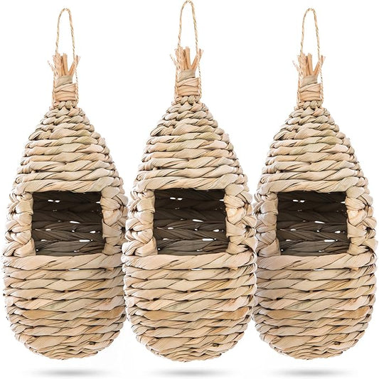 WDEFUN Humming Bird Houses for Outdoor Hanging, Natural Grass Bird Hut,Hand Woven Hummingbird Nest,Wren Finch Bird House for Garden Window Outdoor Home 3 Pack