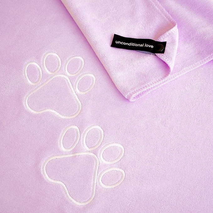 Luzia Unconditional Love | Premium Pet Drying Towel | Ultra Absorbent and Soft Microfiber Towel for Dogs and Cats (Lilac)