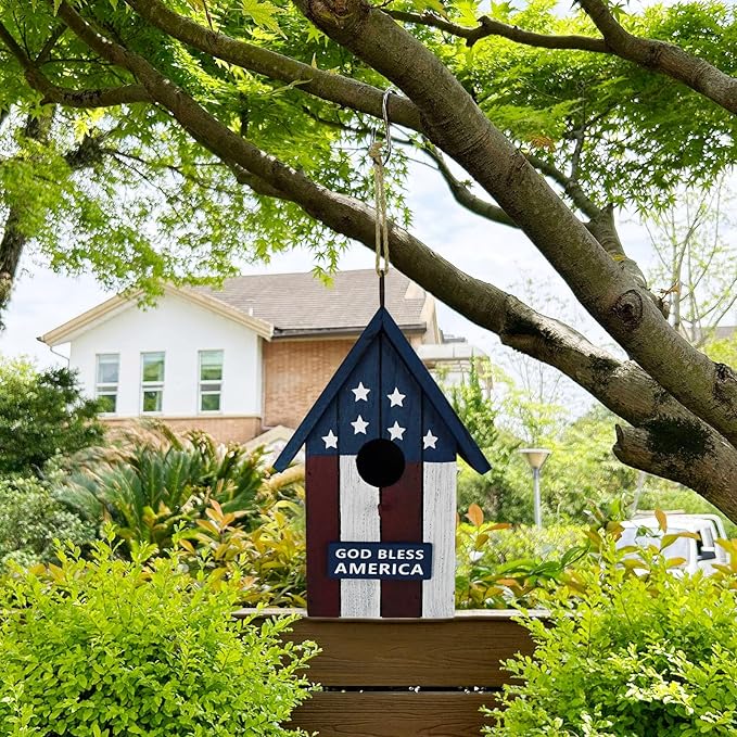 Linfevisi Wooden Patriotic Bird House Bluebird Nest Box American Flag Birds Boxes Home Wood Birdhouses Hanging Outdoor Decorative for Wren Finch Chickadee Sparrows Cardinals Tree July 4th(B)