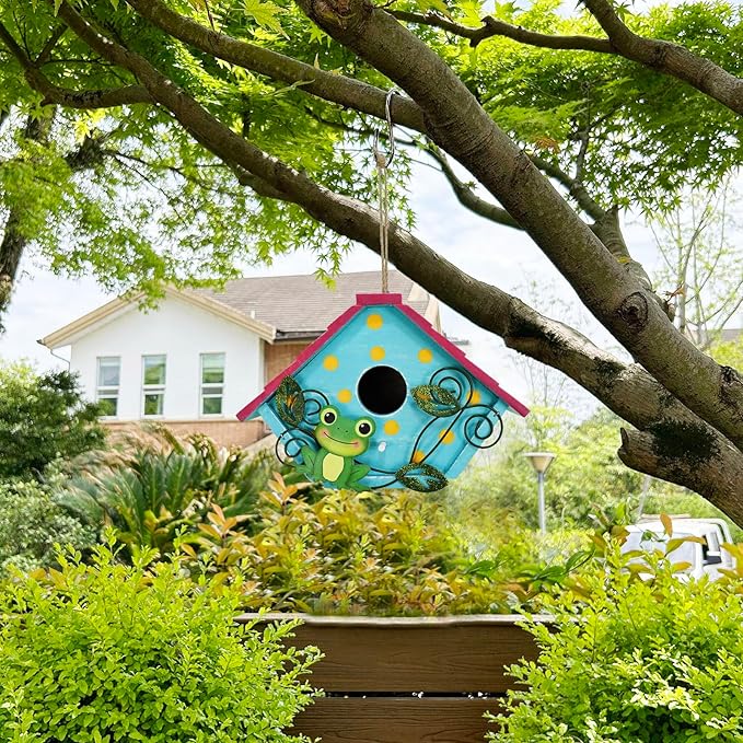 Linfevisi Wooden Bird House Bluebird Nest Box Birds Boxes Home Wood Birdhouses Hanging Outdoor Decorative for Wren Finch Chickadee Sparrows Cardinals Garden Tree(Frog)