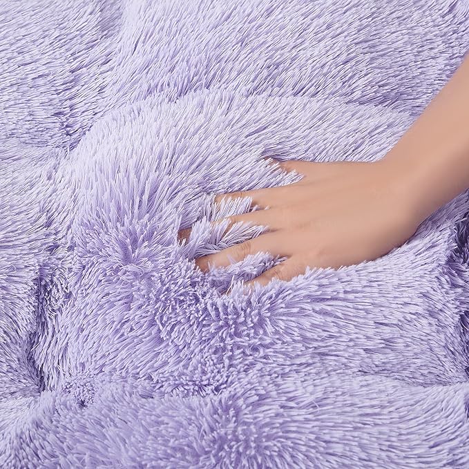EHEYCIGA Fluffy Dog Crate Bed for Large Dogs, Plush Faux Fur Crate Pad, Calming Anti Anxiety Large Dog Bed, Washable Soft Warm Mat with Non-Slip Bottom, Purple