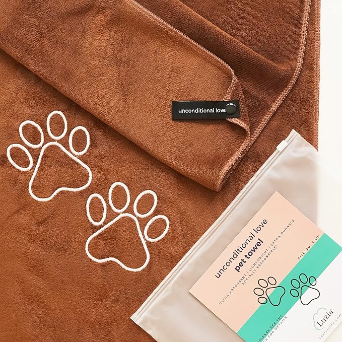 Luzia Unconditional Love | Premium Pet Drying Towel | Ultra Absorbent and Soft Microfiber Towel for Dogs and Cats (Brown) XL
